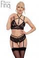 Set intimo in pizzo e velluto con catene.