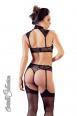 Intimo 2 pezzi in pizzo con collare e reggicalze.