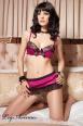 Leg Avenue: set 2 pezzi in raso fucsia.