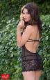 Chemise nera in tulle con inserti in pizzo.