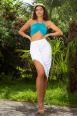 Top estivo turchese con scollo all&rsquo;americana e catena