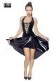 Vestito laccato con stringatura.