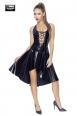 Vestito laccato con stringatura.