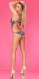 Monokini zebrato asimmetrico con catenelle e ciondoli.