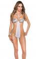 Monokini leopardato bianco con anelli dorati e drappeggio.