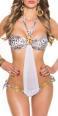 Monokini leopardato bianco con anelli dorati e drappeggio.