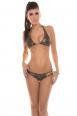 Bikini pitonato con doppie catene dorate.
