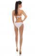 Monokini bianco perlato con catene dorate.