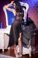 CHILIROSE: negligè in tulle e pizzo con spacco anteriore.