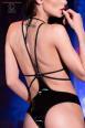 CHILIROSE - Body nero lucido con stringhe ed anelli.