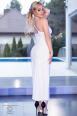 Abito lungo bianco con strass.