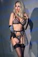 Intimo 4 pezzi leopardato con calze.