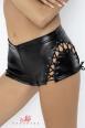 Pantaloncini in Powerwetlook con dettagli in pizzo.