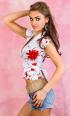 Top bianco con fiori rossi.