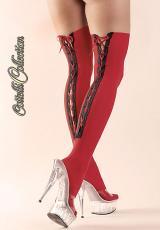 Calze con stringatura posteriore.