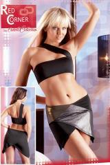 RED CORNER: top e minigonna con inserti lucidi.